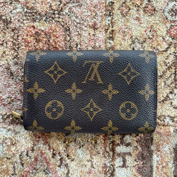 Louis Vuitton Monogram Canvas Porte Tresor Wallet - Picture 14 of 16